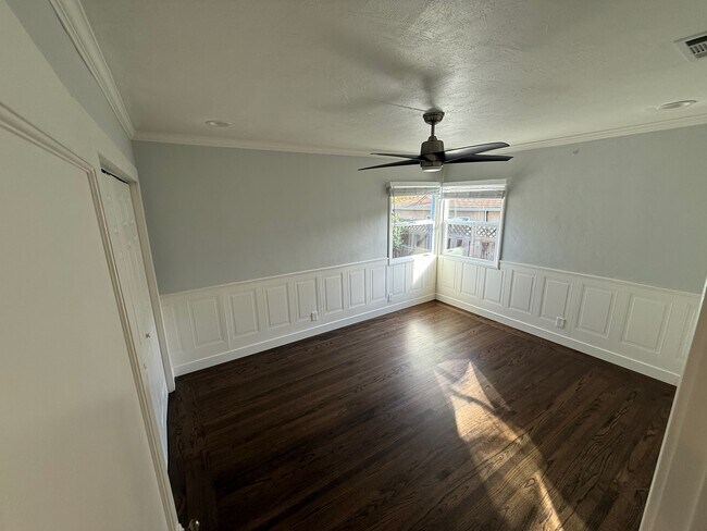 Building Photo - 1020 Highland Ave