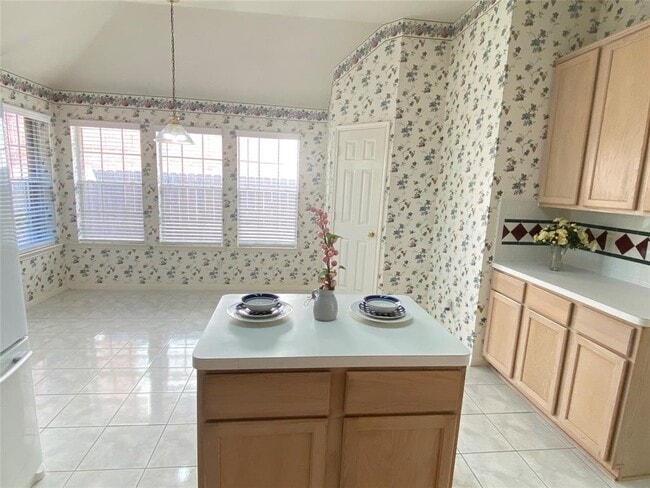Building Photo - 20723 Spring Rose Dr