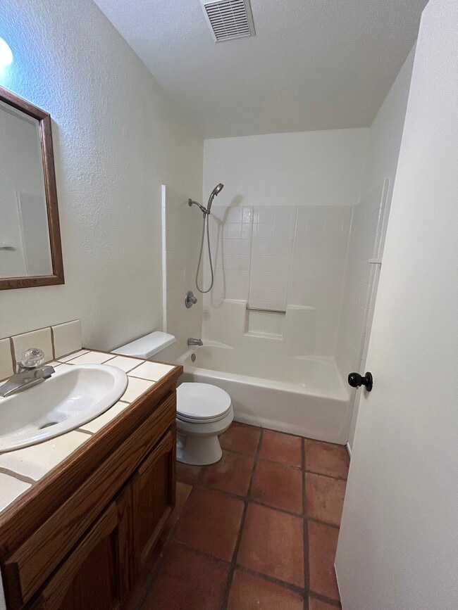 Building Photo - 24450 Mccray Ct
