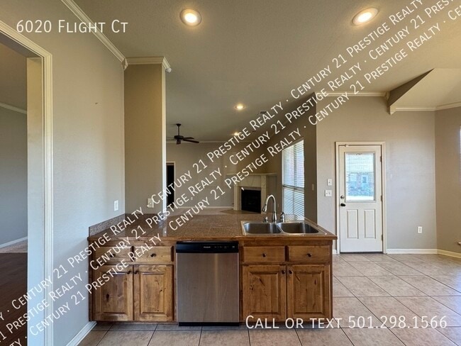 Building Photo - 6020 Flight Ct