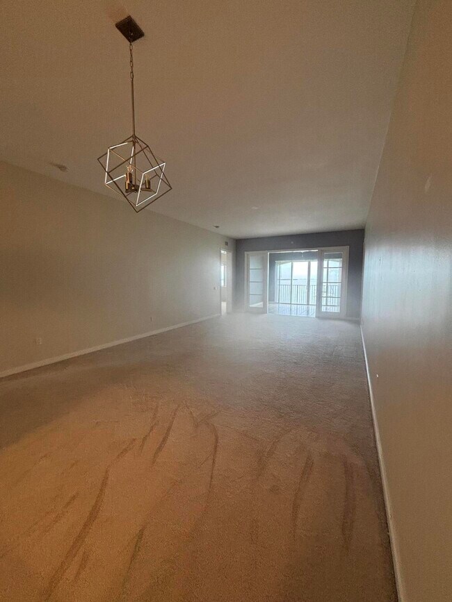 Building Photo - 30 Harbour Isle Dr W