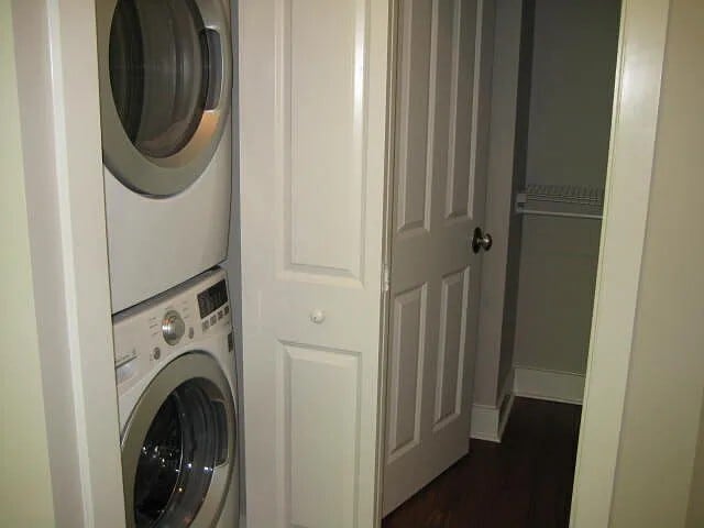 Building Photo - 6 Kirkland Ln