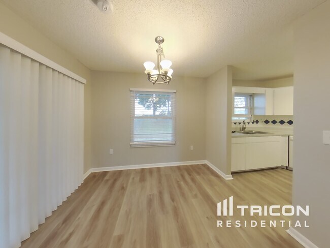 Building Photo - 6711 Lemon Tree Dr