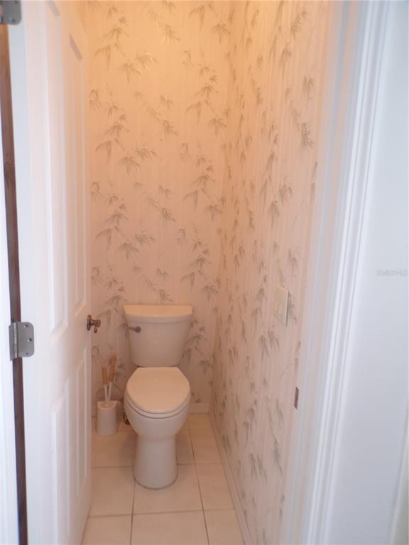 Building Photo - 2732 Royal Palm Dr