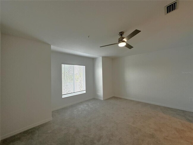 Building Photo - 14271 Heritage Landing Blvd