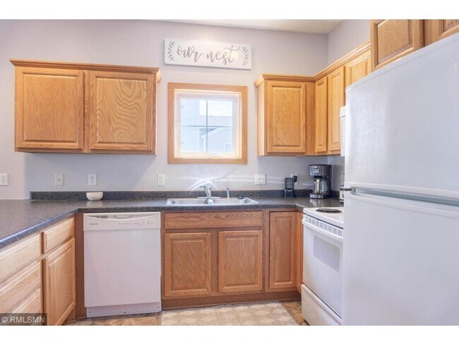 Building Photo - 2828 Faulkner Dr