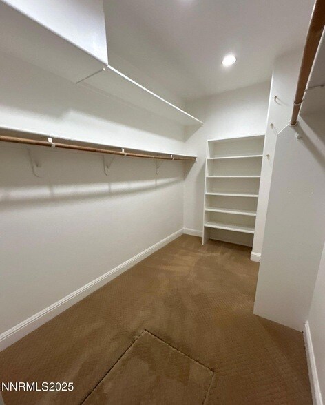 Building Photo - 6785 Eagle Wing Cir