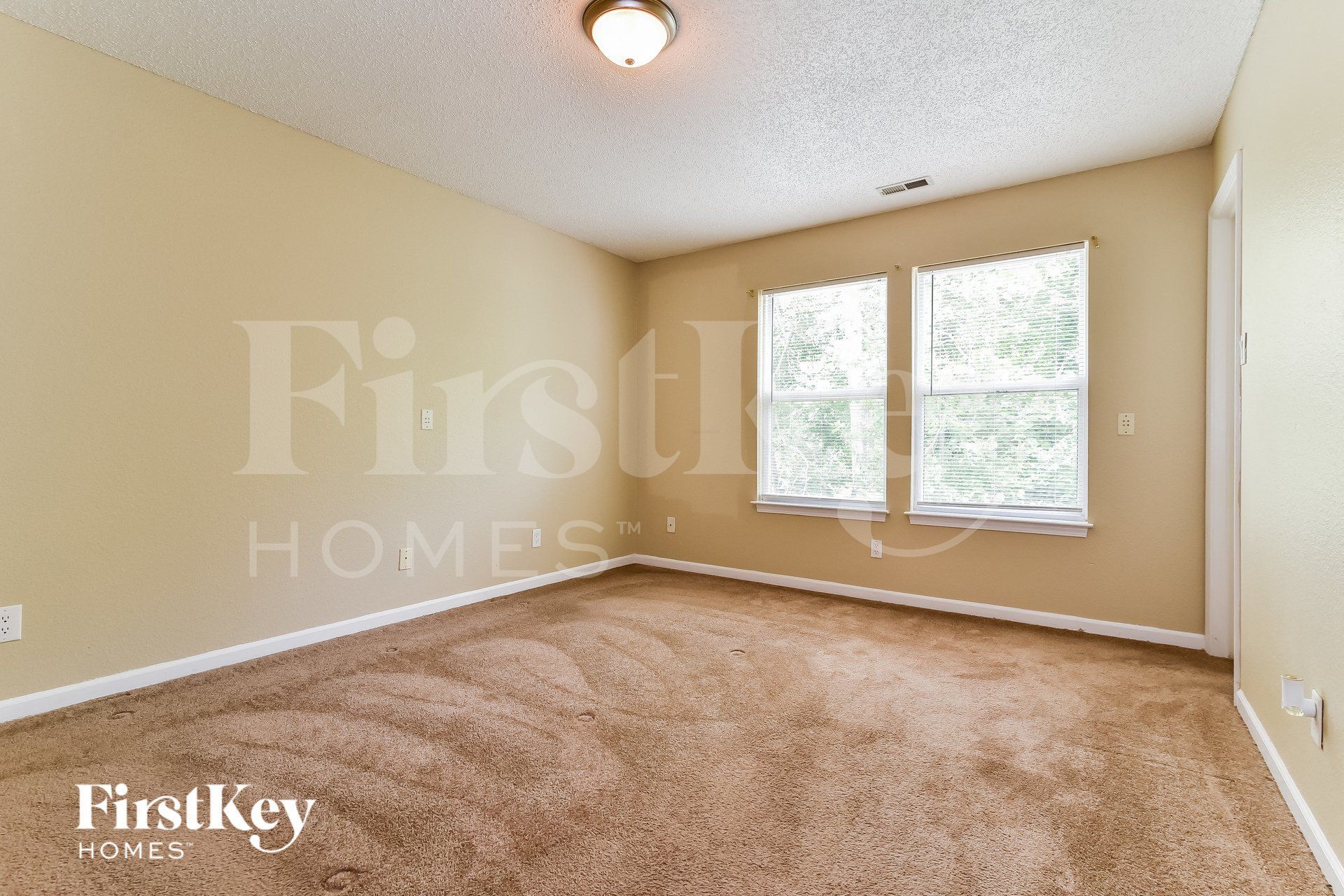 Building Photo - 5264 Austral Dr