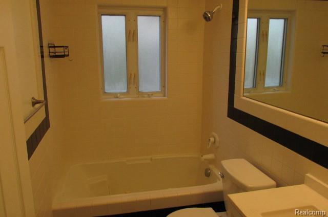 Building Photo - 3625 Rockingham Rd