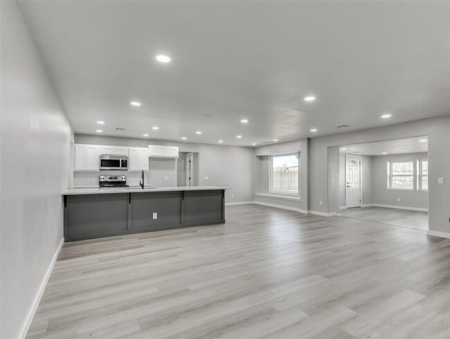Building Photo - Look at this beautiful home! Open 7/29 fro...