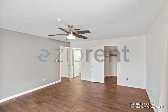 Building Photo - 1425 Valerie Ln