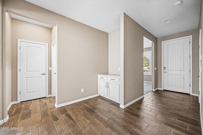 Building Photo - 2373 Farrier Way