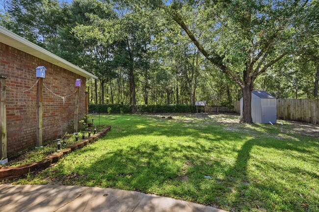 Building Photo - 1651 Northridge Rd