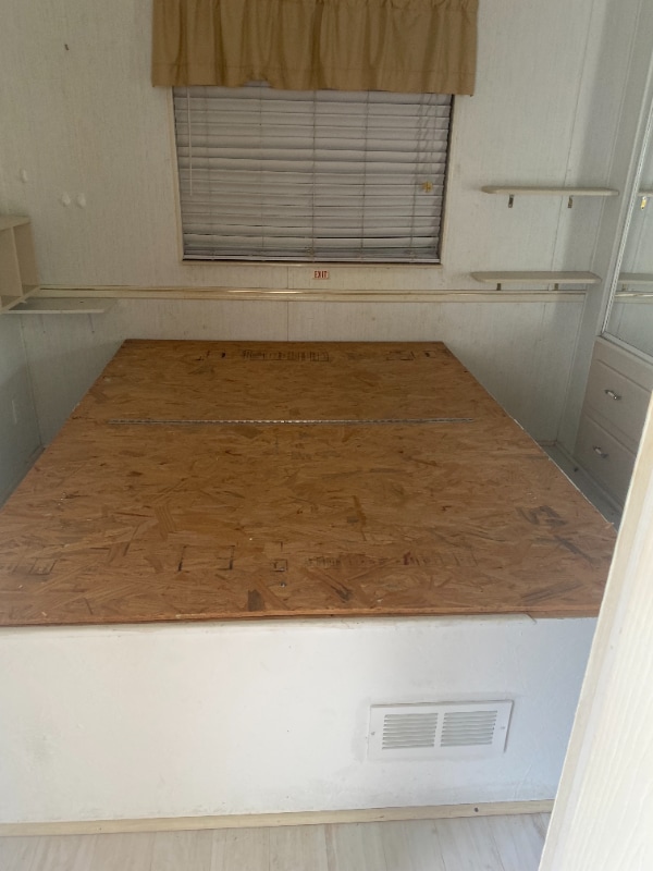 Building Photo - 17881 N Tamiami Trl
