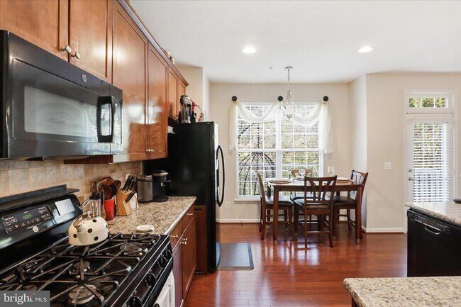 Building Photo - 45758 Winding Branch Terrace