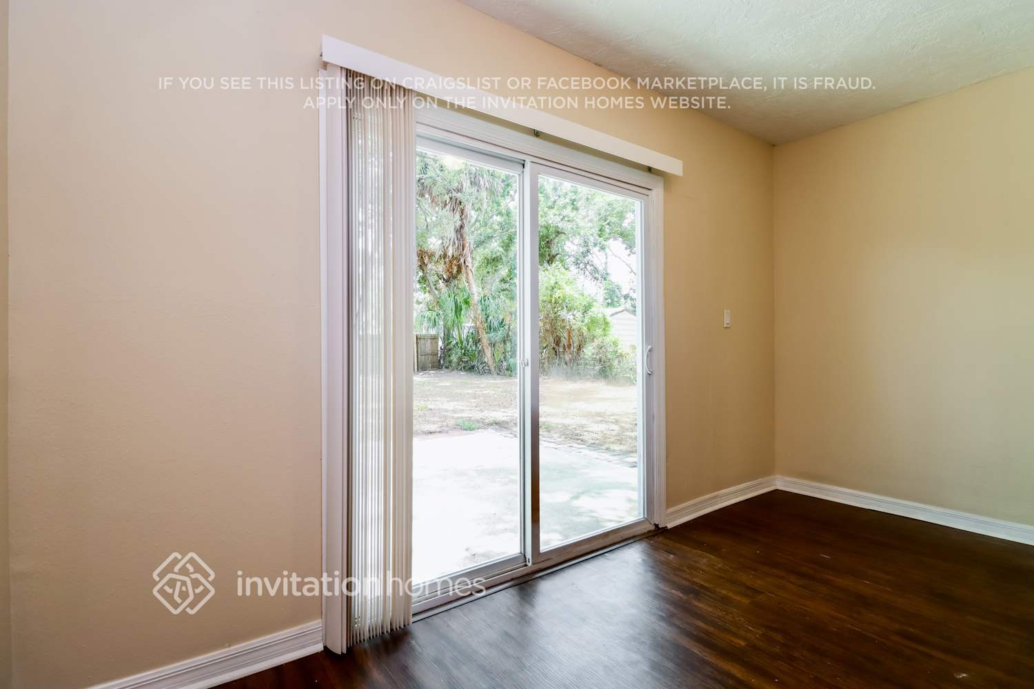 Building Photo - 2512 Casilla Wy S