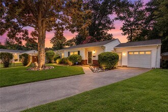 Building Photo - 820 Plainsman Ct
