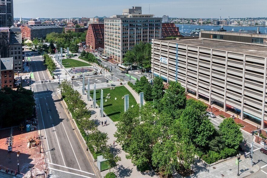 Building Photo - 110 Broad St