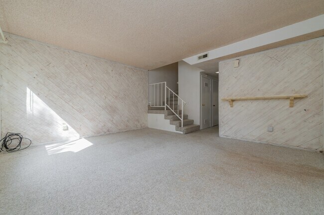 Building Photo - 2533 Colgate Way