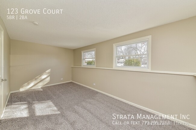 Building Photo - 123 Grove Ct