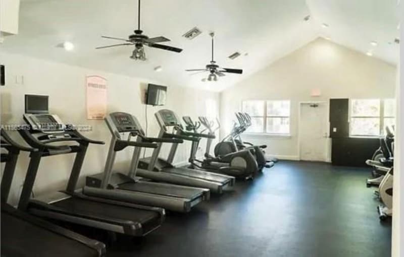 Primary Photo - 8343 Lake Dr