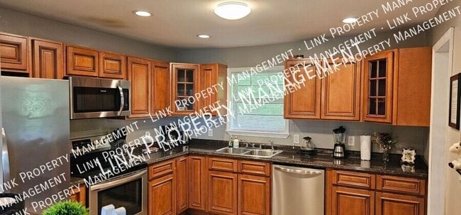 Building Photo - 2433 Meade Cir