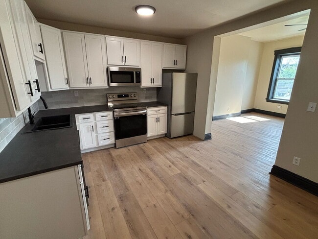 Building Photo - For Rent: Renovated 2-Story Townhouse in M...