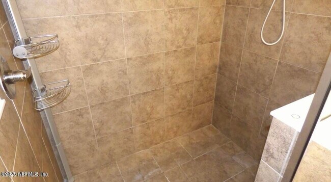 Building Photo - 83117 Purple Martin Dr