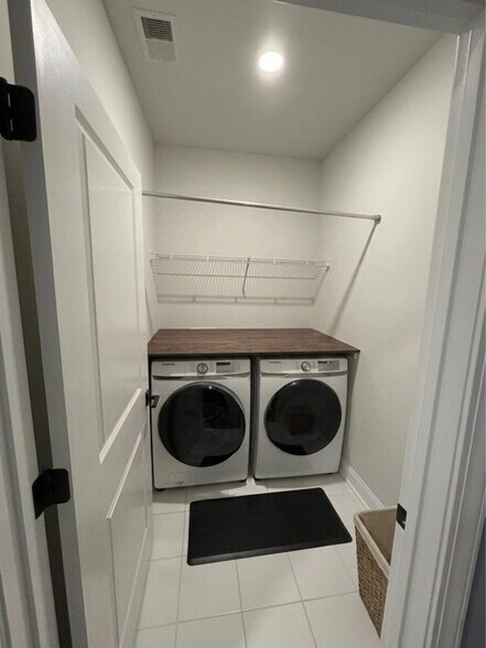 Building Photo - 493 Hulston Landing Rd