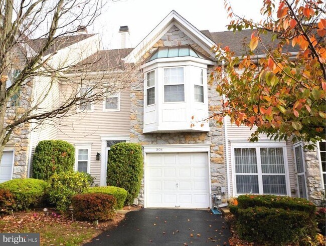 Building Photo - 508 Ascot Ct