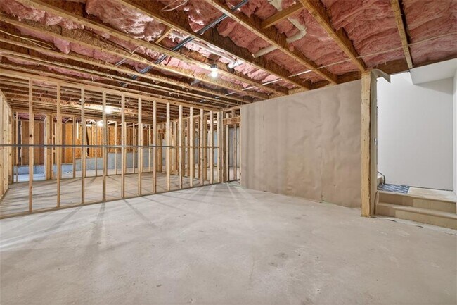 Building Photo - 3861 Heirloom Loop Ct NE