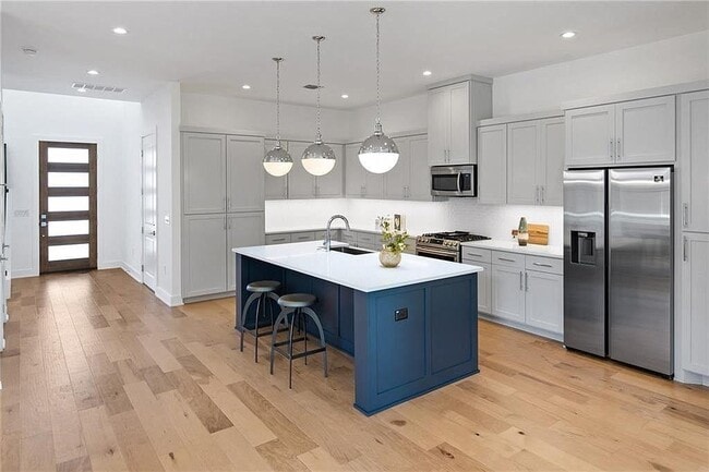 Building Photo - 6321 Keegans Dr