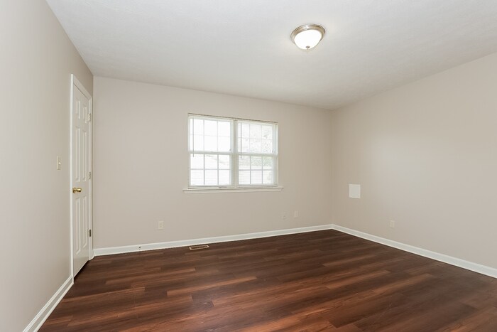Building Photo - 129 Cimmaron Dr