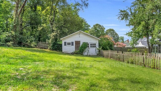 Building Photo - 406 Osborne Dr