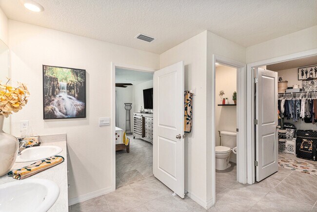 Building Photo - 38271 Sonnet Landing Ave
