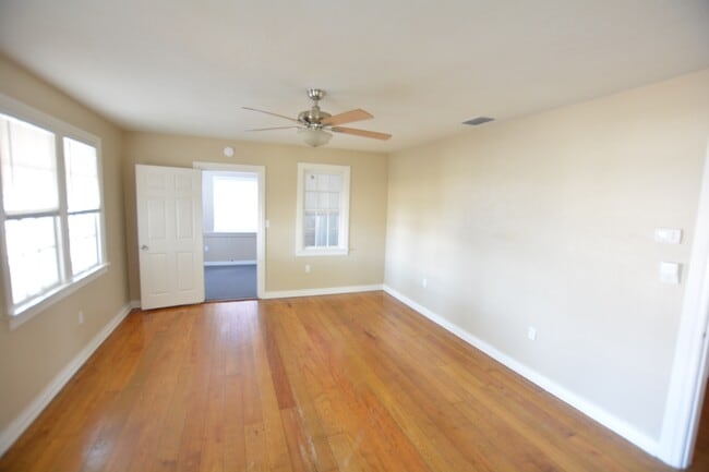 Building Photo - 119 N Longfellow Blvd