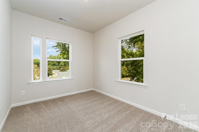 Building Photo - 3719 Davis Ave