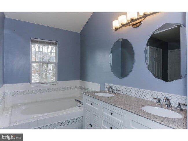 Building Photo - 206 Sandpiper Ct