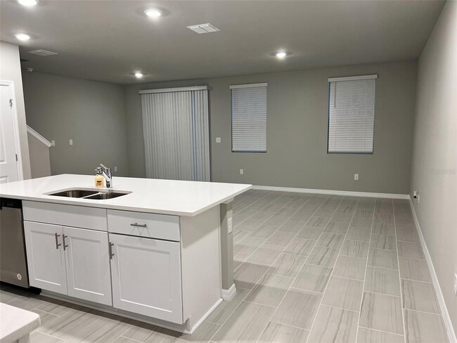 Building Photo - 7693 Imagination Pl