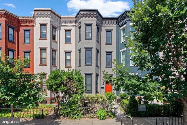 Primary Photo - 1932 15th St NW