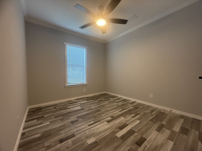 Building Photo - 5657 Camelford Ct