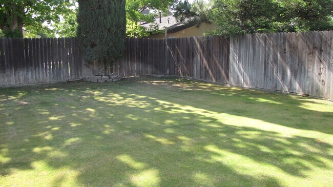 Building Photo - 804 Ferdinand Ct