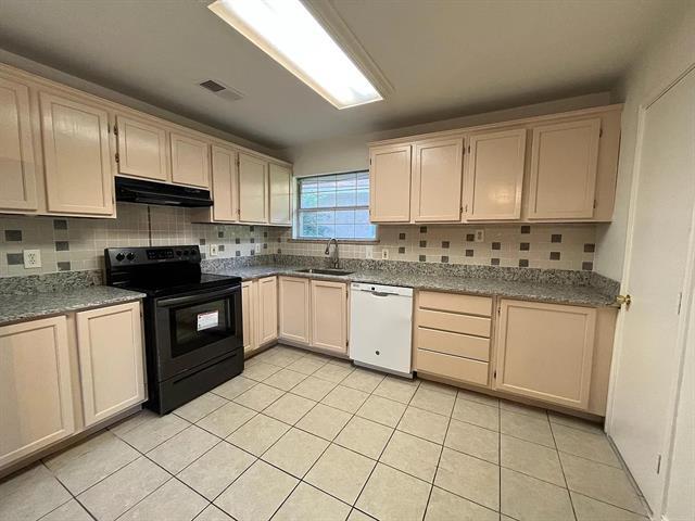 Building Photo - 8936 Angleton Pl