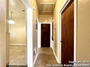 Building Photo - 120 Gifford St