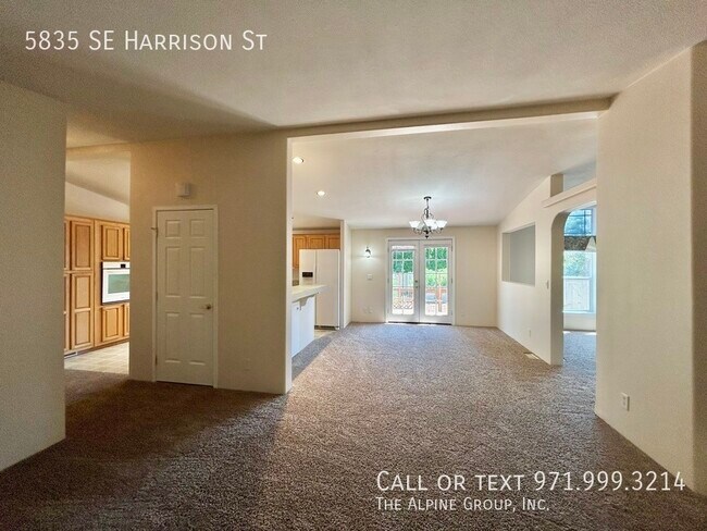Building Photo - 5835 SE Harrison St