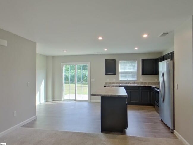 Building Photo - 549 Heavenly Days St