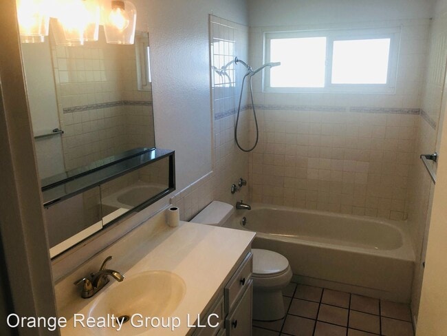 Building Photo - 4 br, 2 bath House - 4382 El Cholo Way