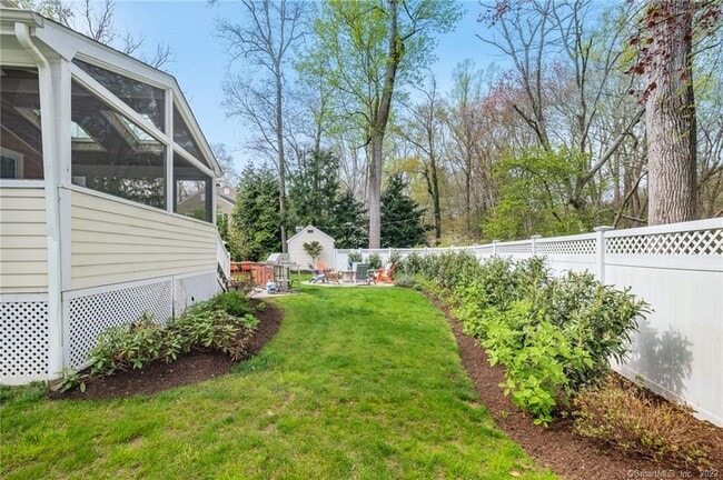 Building Photo - 266 W Haviland Ln