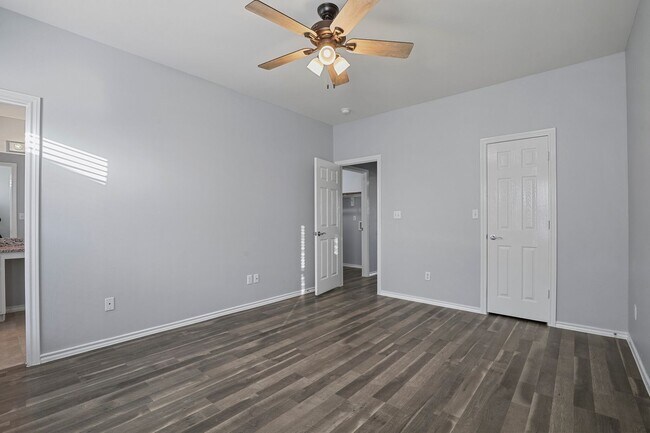 Building Photo - Beautiful Home-3-bedroom, 2-bath residence in Anna