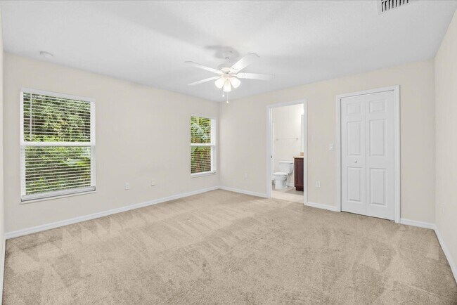 Building Photo - 8736 98th Ct